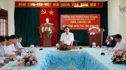 Bí thư Tỉnh ủy Dương Văn Trang làm việc với Hội Doanh nhân trẻ tỉnh Kon Tum